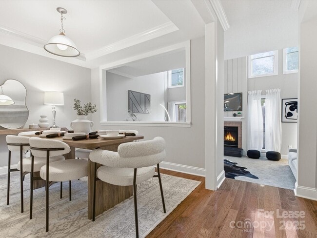 Building Photo - 7925 Charter Oak Ln