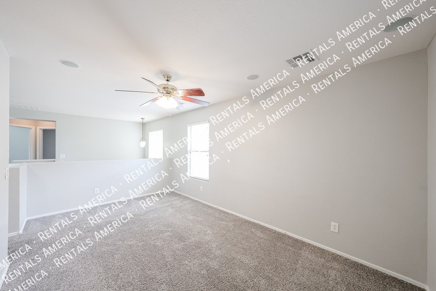 Building Photo - 4563 E Oxford Ln