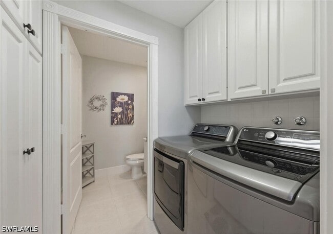 Building Photo - 6076 Islandwalk Blvd