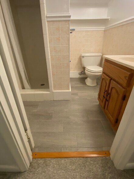 Bathroom 2 - 2115 Browning Ave S