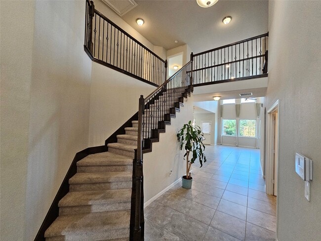 Building Photo - 24258 Via Vitani Dr