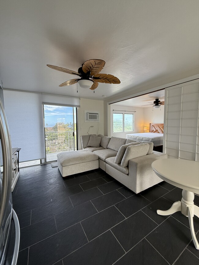 Building Photo - 75-5766-5766 Kuakini Hwy