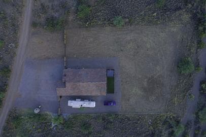 Building Photo - Rural Property in Vail on 1 acre fully fenced