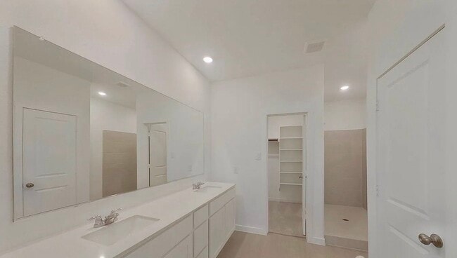 Building Photo - Designed for Living Well: Stunning 3-Bedroom Family Home