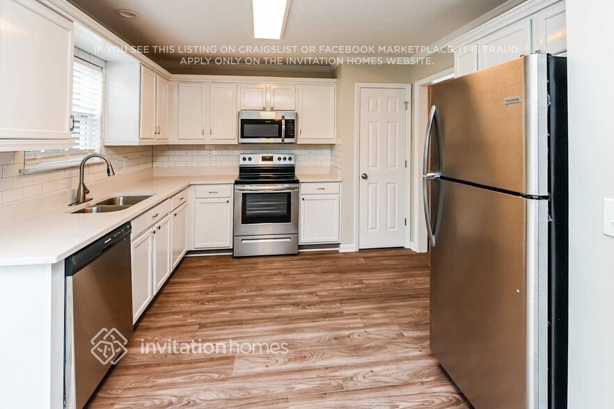 Building Photo - 1359 Sinai Pl NW