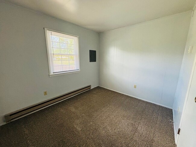 Building Photo - 1663 Mt Tabor Rd