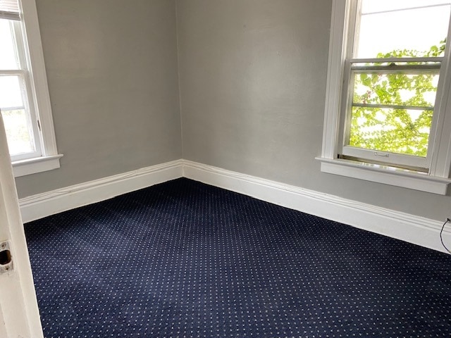 bedroom - 2915 N Farwell Ave