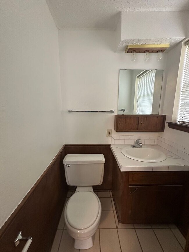 Building Photo - 4808 S Dimple Dr