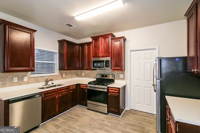 Building Photo - 1281 Heartwood Ave