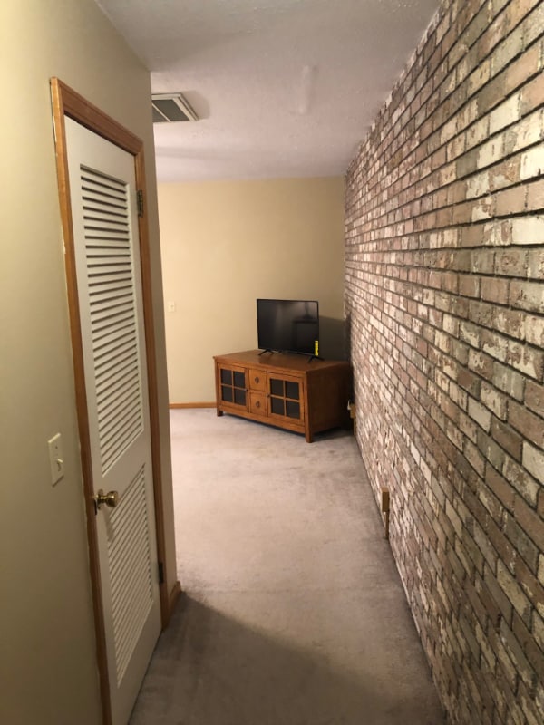 Building Photo - 515 Monroe Ave