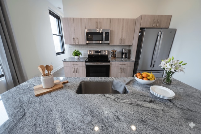 Building Photo - Barton Apartments