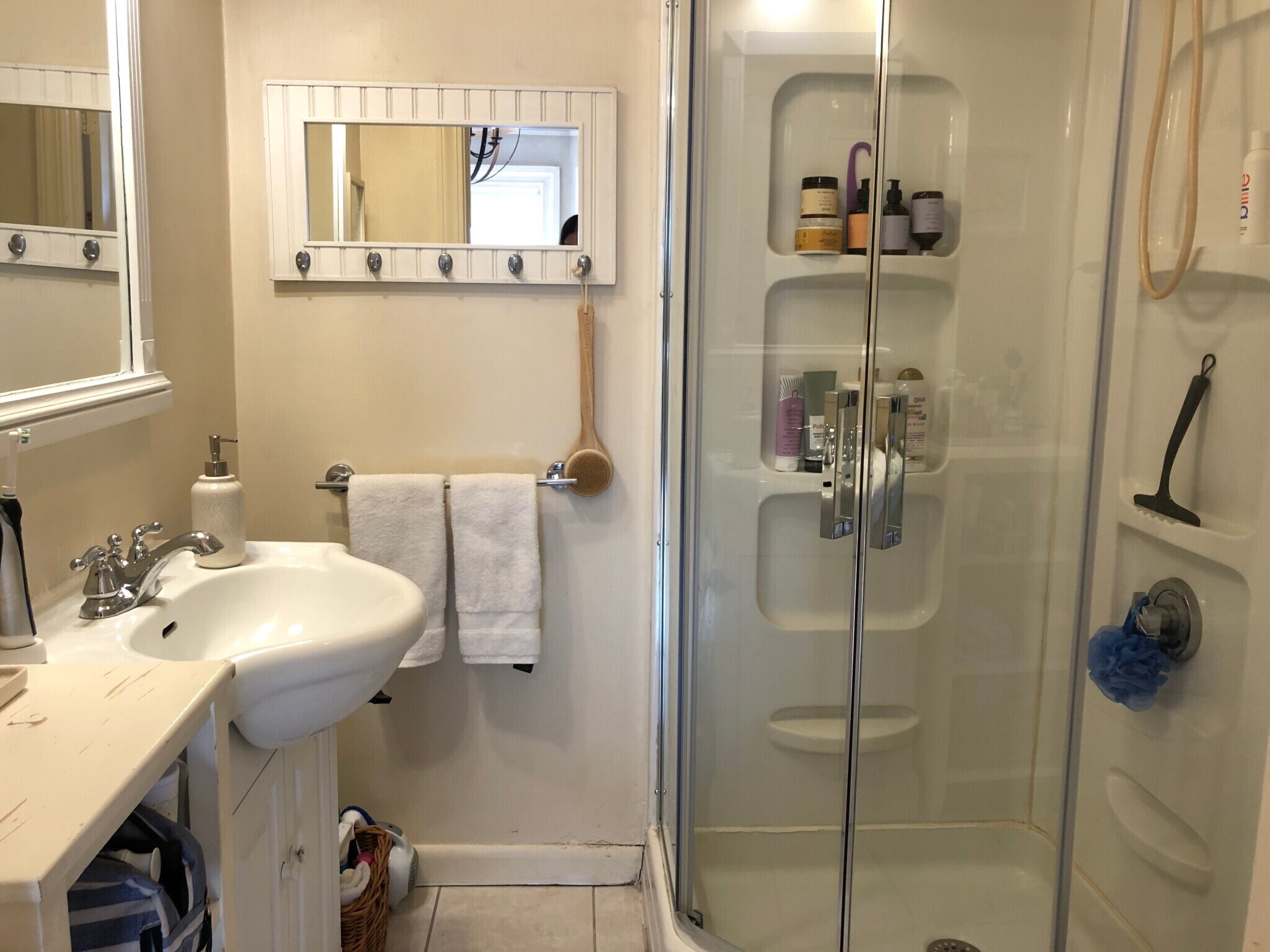 *Pictures are representative samples of the advertised unit. In some cases, the actual units you to - 55 Dwight St