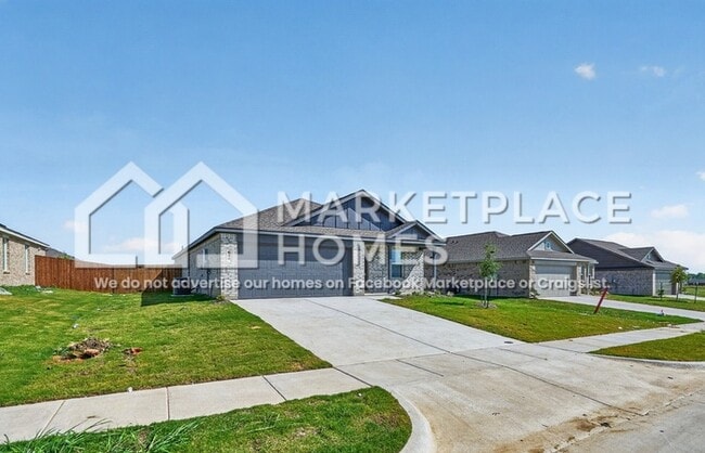 Building Photo - 648 Marilynn Wy