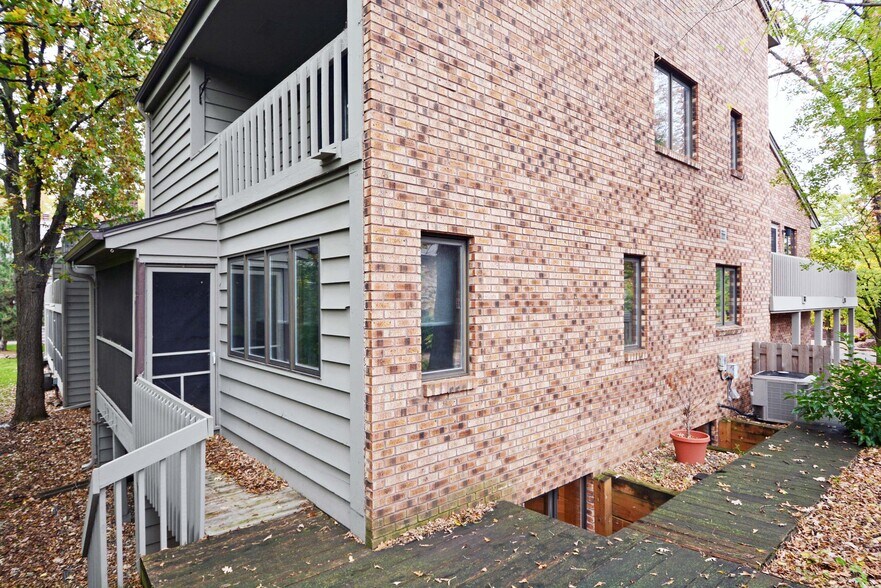 Rear exterior - 5536 Village Dr