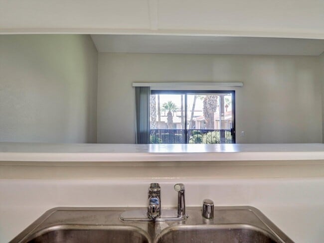 Building Photo - 291 E Mel Ave