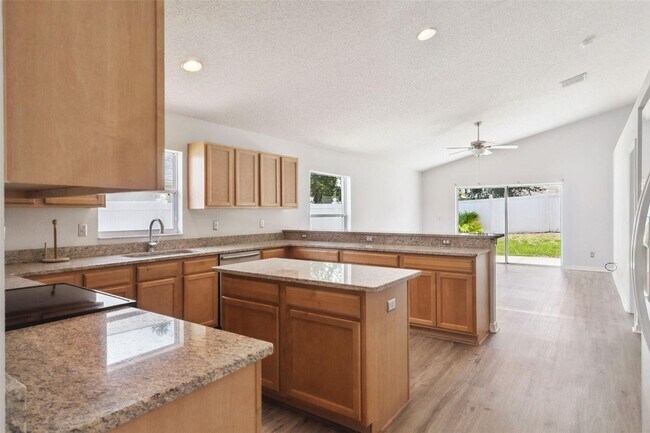 Building Photo - 622 Delancey Dr