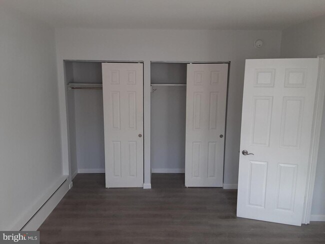 Building Photo - 7200 Crittenden St