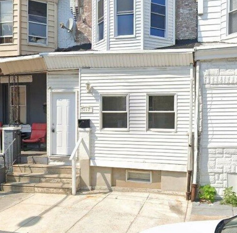 Building Photo - 5117 Ludlow St