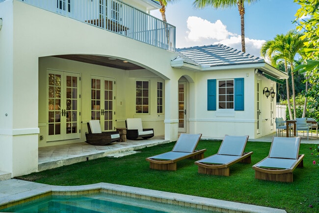 Building Photo - 233 El Pueblo Way