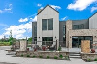 Building Photo - 2500 W Iron Coop St