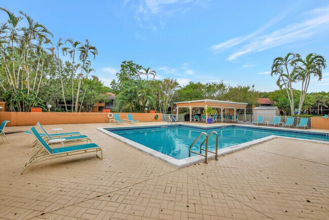 Building Photo - 11255 Green Lake Dr