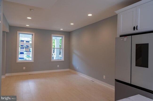 Building Photo - 706 Longfellow St NW