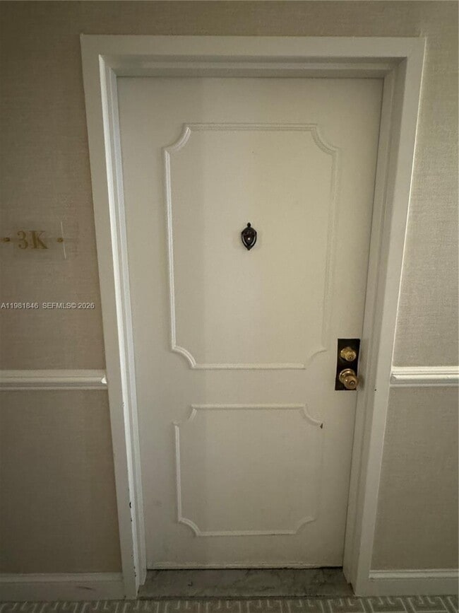 Building Photo - 5750 Collins Ave