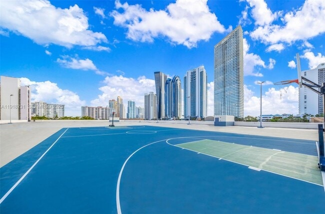 Building Photo - 17011 N Bay Rd