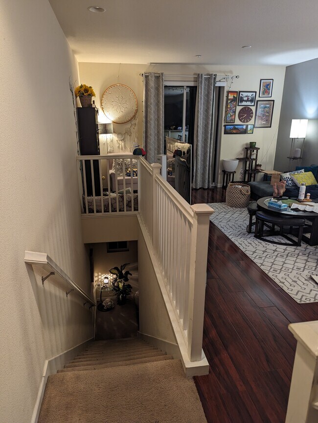 Building Photo - 764 Grandview Ter