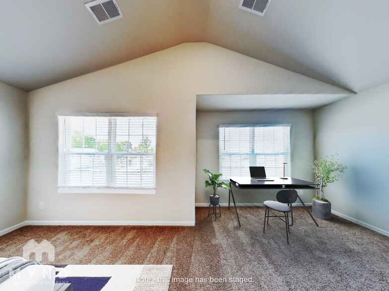 Building Photo - 72 Royal Mdw Dr