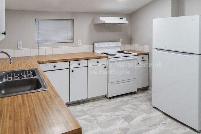 Building Photo - 227 E Ermina Ave