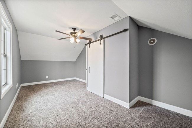 Building Photo - Pet Friendly Four Bedroom!