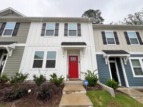 Building Photo - **OFFERING REFUNDABLE APPLICATION FEES** Luxurious, Newly Built 3BD, 2.5BA Raleigh Townhome with ...