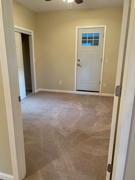 Building Photo - 189 E 2nd St