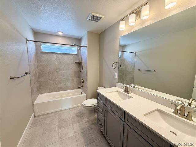 Building Photo - 357 Silver Rock Trl