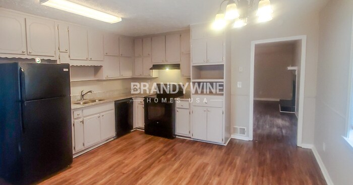 Building Photo - 112 Valerie Ct