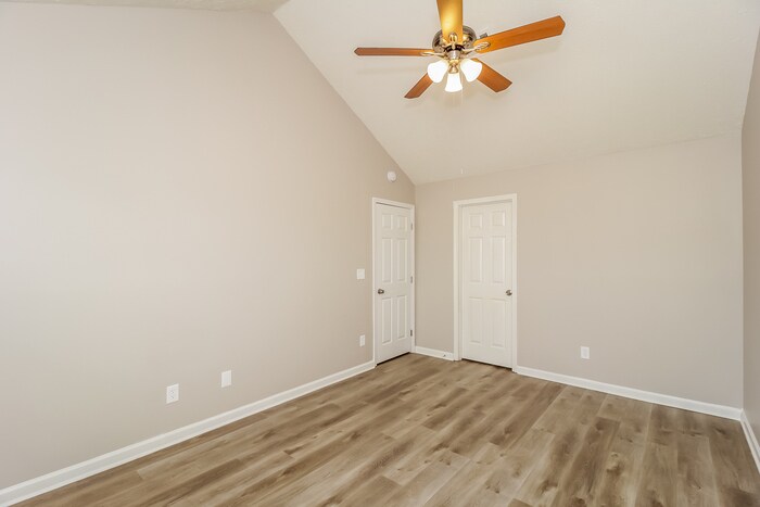 Building Photo - 191 Marsh Glen Dr