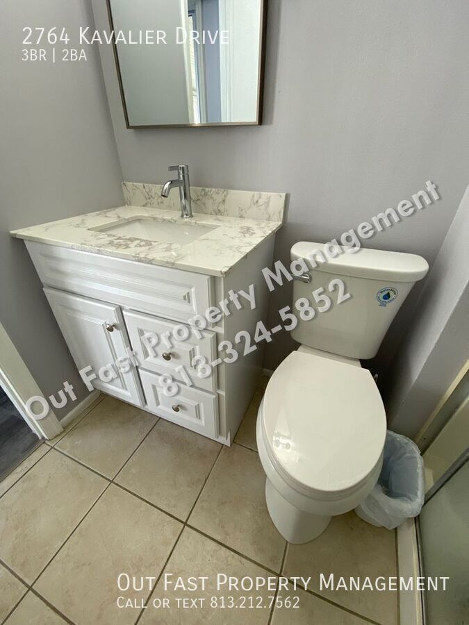 Building Photo - 2764 Kavalier Dr