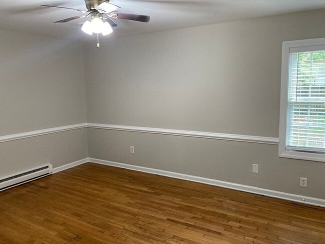 Building Photo - 10101 Bayham Dr