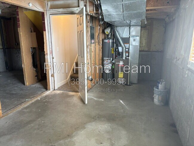 Building Photo - 2986 W 2300 S