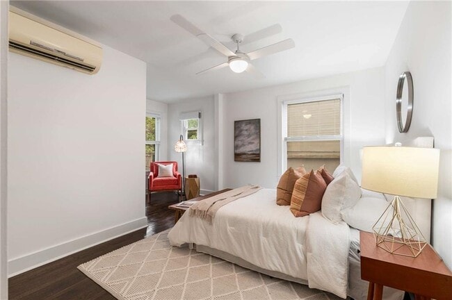 Building Photo - 830 Belgrade Ave NE