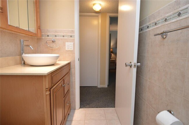 Building Photo - 12760 Indian Rocks Rd