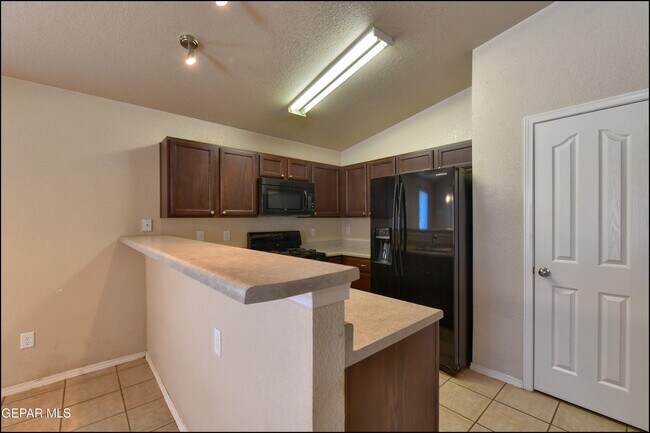 Building Photo - 7351 Burntside Ln