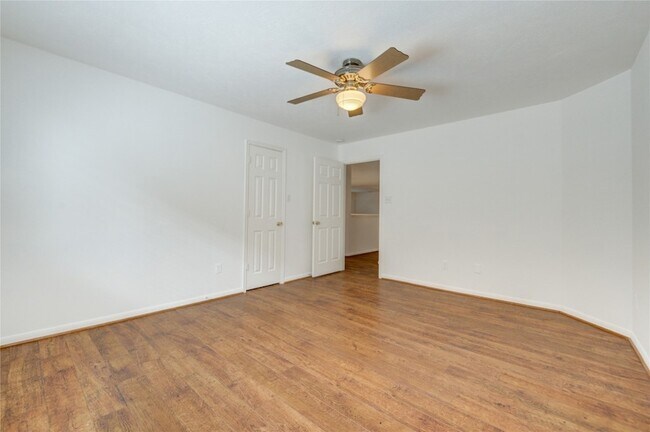 Building Photo - 16464 Beewood Glen Dr