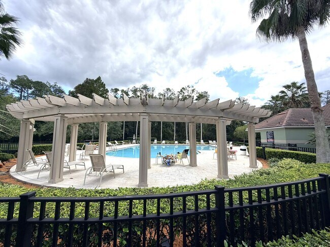 Building Photo - 1BR/1BA Timberlin Parc Luxury Condo