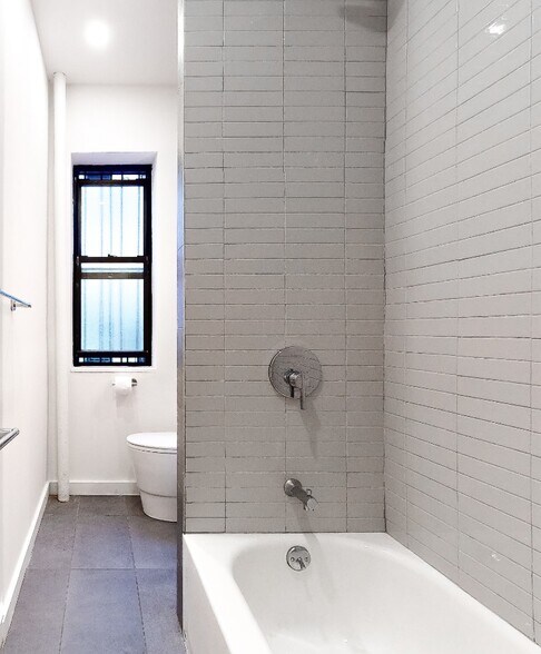 Building Photo - West 136th Street