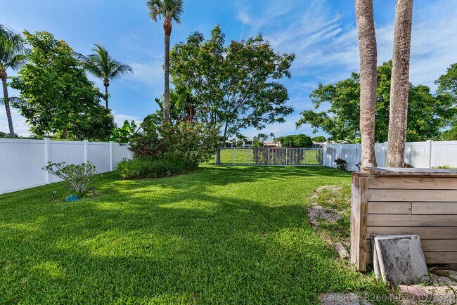 Building Photo - 4583 NW 7th Pl