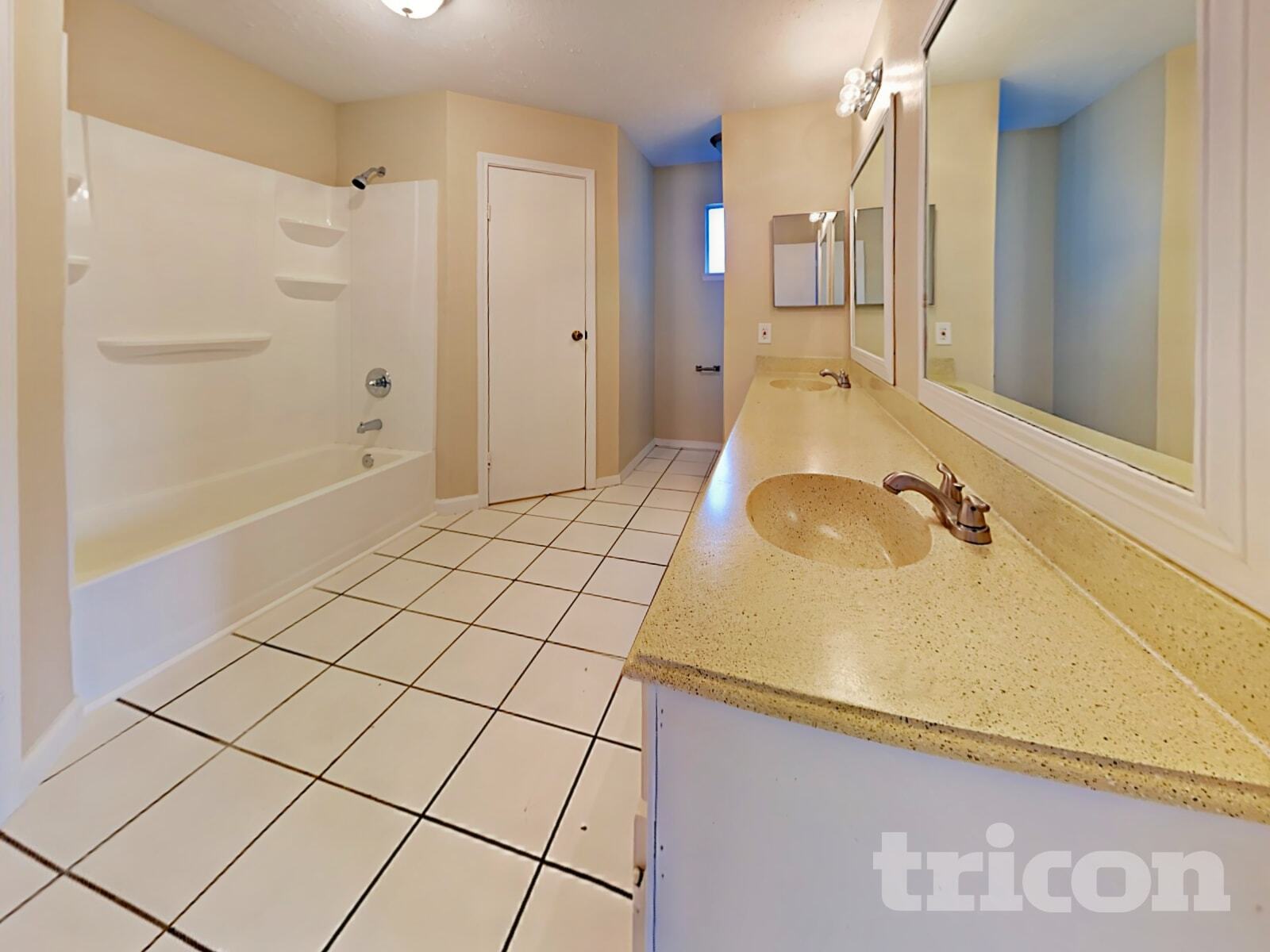 Building Photo - 11010 Maple Rock Dr