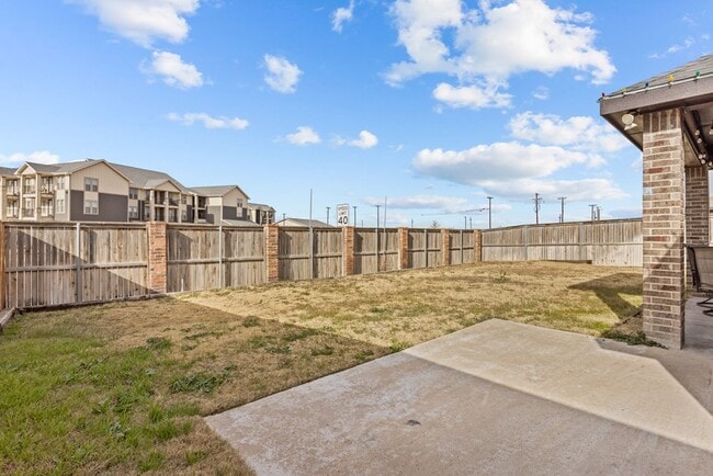 Building Photo - 58 Berkshire Cir