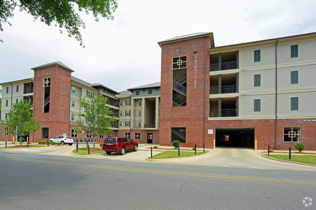 Building Photo - Haven on Hackberry